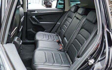 Volkswagen Tiguan II, 2019 год, 2 950 000 рублей, 9 фотография