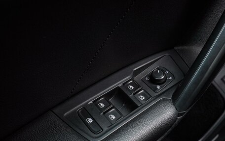 Volkswagen Tiguan II, 2019 год, 2 950 000 рублей, 19 фотография
