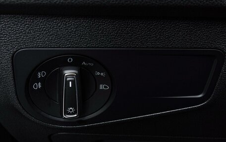 Volkswagen Tiguan II, 2019 год, 2 950 000 рублей, 20 фотография