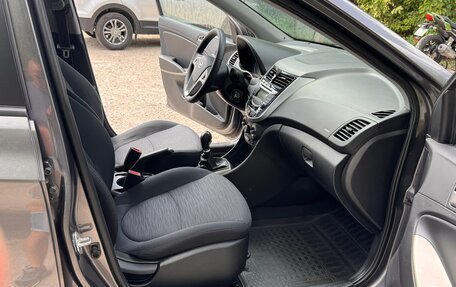 Hyundai Solaris II рестайлинг, 2015 год, 897 000 рублей, 8 фотография