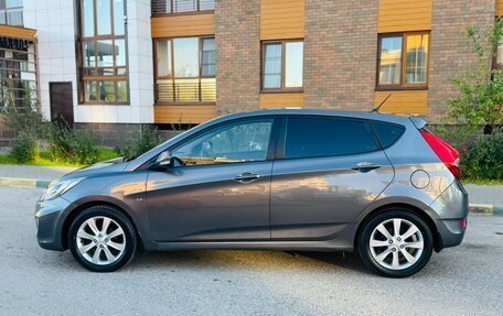 Hyundai Solaris II рестайлинг, 2012 год, 899 000 рублей, 5 фотография