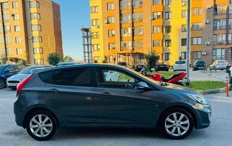 Hyundai Solaris II рестайлинг, 2012 год, 899 000 рублей, 4 фотография