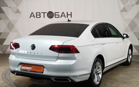 Volkswagen Passat B8 рестайлинг, 2020 год, 2 399 000 рублей, 3 фотография