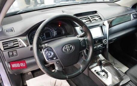 Toyota Camry, 2014 год, 1 390 000 рублей, 10 фотография