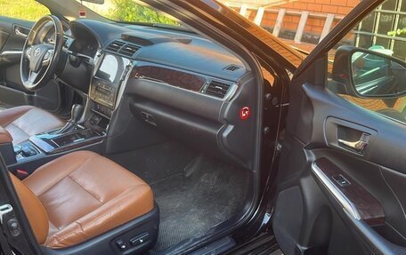 Toyota Camry, 2016 год, 2 200 000 рублей, 14 фотография