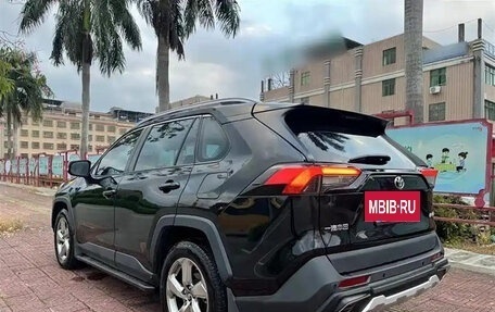 Toyota RAV4, 2021 год, 1 889 000 рублей, 4 фотография