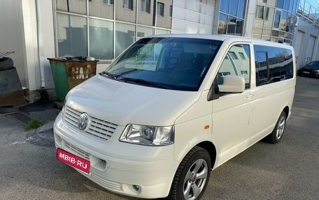Volkswagen Transporter T5 рестайлинг, 2006 год, 1 700 000 рублей, 1 фотография