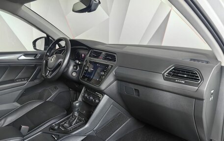 Volkswagen Tiguan II, 2019 год, 2 743 000 рублей, 13 фотография