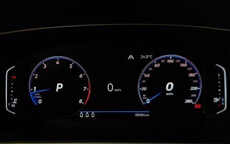 Volkswagen Tiguan II, 2019 год, 2 743 000 рублей, 18 фотография