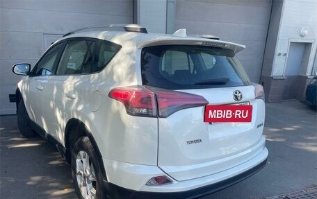 Toyota RAV4, 2016 год, 1 749 000 рублей, 3 фотография