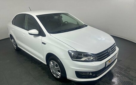 Volkswagen Polo VI (EU Market), 2015 год, 950 000 рублей, 3 фотография