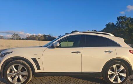 Infiniti QX70, 2015 год, 2 300 000 рублей, 3 фотография