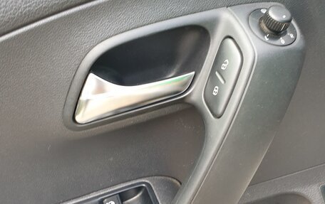 Volkswagen Polo VI (EU Market), 2011 год, 1 100 000 рублей, 35 фотография