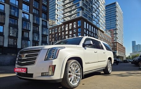 Cadillac Escalade IV, 2016 год, 4 900 000 рублей, 2 фотография