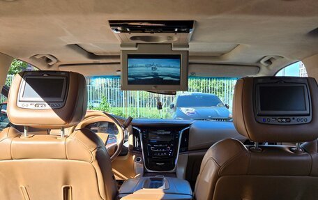 Cadillac Escalade IV, 2016 год, 4 900 000 рублей, 13 фотография