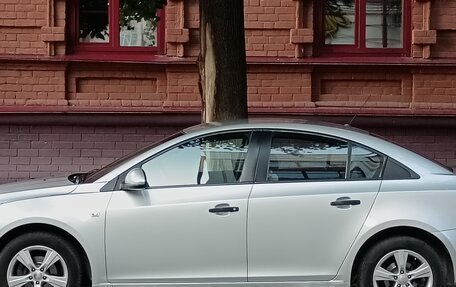 Chevrolet Cruze II, 2011 год, 700 000 рублей, 2 фотография