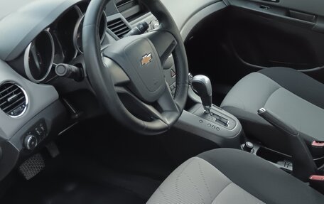 Chevrolet Cruze II, 2011 год, 700 000 рублей, 9 фотография