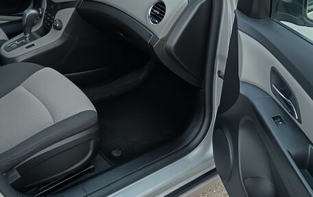 Chevrolet Cruze II, 2011 год, 700 000 рублей, 14 фотография