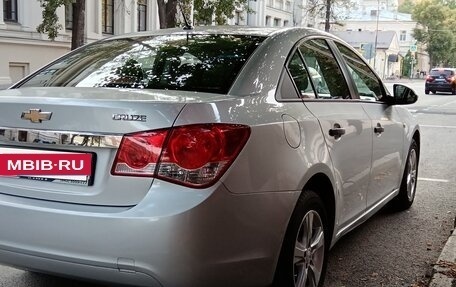 Chevrolet Cruze II, 2011 год, 700 000 рублей, 8 фотография