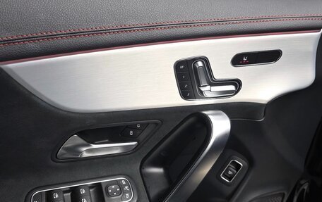 Mercedes-Benz CLA, 2023 год, 3 351 313 рублей, 14 фотография