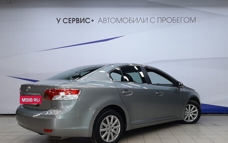 Toyota Avensis III рестайлинг, 2011 год, 930 000 рублей, 3 фотография
