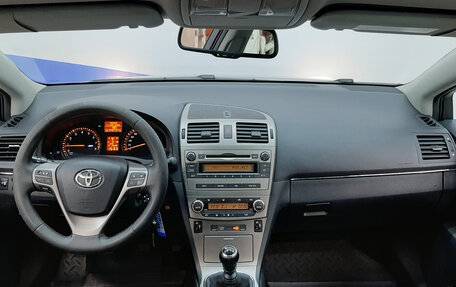 Toyota Avensis III рестайлинг, 2011 год, 930 000 рублей, 9 фотография
