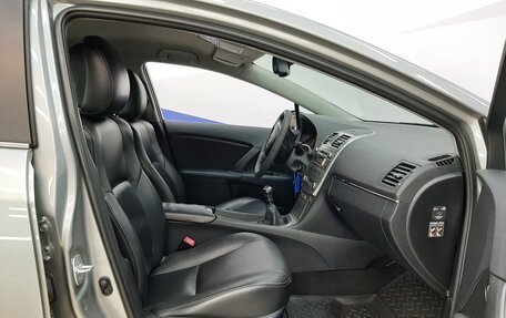 Toyota Avensis III рестайлинг, 2011 год, 930 000 рублей, 11 фотография