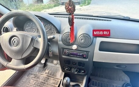 Renault Logan I, 2013 год, 450 000 рублей, 8 фотография