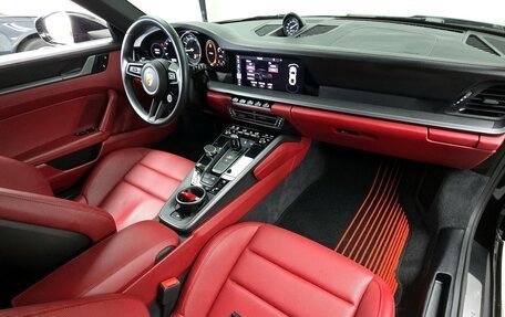 Porsche 911, 2021 год, 9 039 723 рублей, 12 фотография