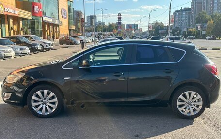 Opel Astra J, 2011 год, 615 000 рублей, 2 фотография