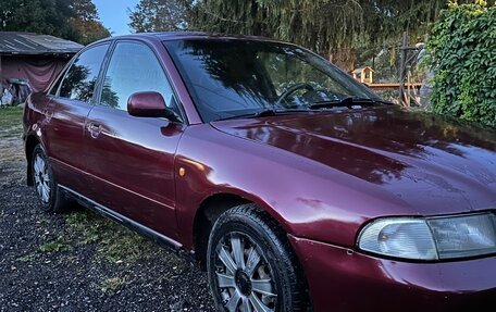 Audi A4, 1998 год, 280 000 рублей, 2 фотография