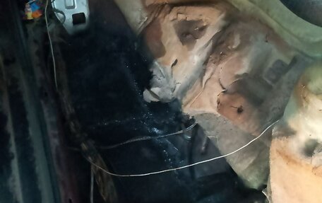 Audi A4, 1998 год, 280 000 рублей, 13 фотография