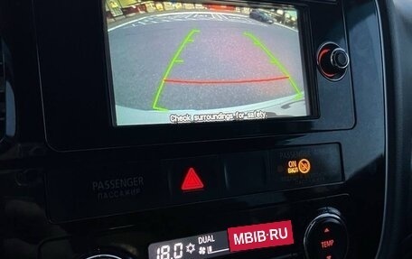 Mitsubishi Outlander III рестайлинг 3, 2014 год, 935 000 рублей, 32 фотография