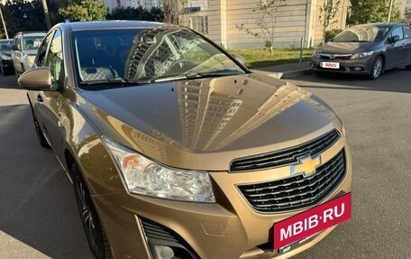 Chevrolet Cruze II, 2013 год, 730 000 рублей, 3 фотография