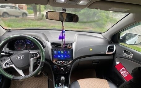 Hyundai Solaris II рестайлинг, 2013 год, 650 000 рублей, 5 фотография