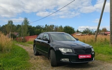 Skoda Superb III рестайлинг, 2011 год, 1 050 000 рублей, 1 фотография