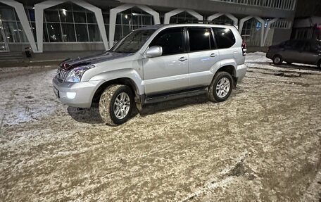 Toyota Land Cruiser Prado 120 рестайлинг, 2004 год, 1 550 000 рублей, 3 фотография