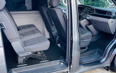 Volkswagen Caravelle T6 рестайлинг, 2020 год, 4 300 000 рублей, 7 фотография