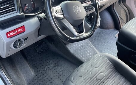 Volkswagen Caravelle T6 рестайлинг, 2020 год, 4 300 000 рублей, 12 фотография