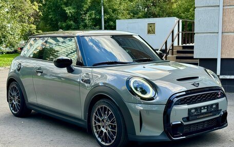 MINI Hatch, 2021 год, 3 435 000 рублей, 2 фотография