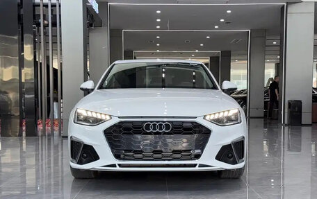 Audi A4, 2021 год, 2 700 000 рублей, 2 фотография
