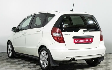 Mercedes-Benz A-Класс, 2011 год, 689 898 рублей, 7 фотография