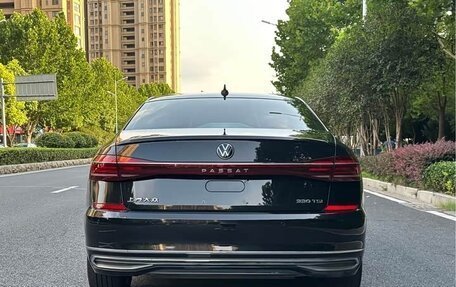 Volkswagen Passat B8 рестайлинг, 2022 год, 1 950 000 рублей, 6 фотография
