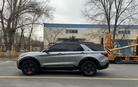 Ford Explorer VI, 2022 год, 3 596 000 рублей, 6 фотография