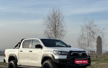 Toyota Hilux VIII, 2020 год, 4 100 000 рублей, 3 фотография