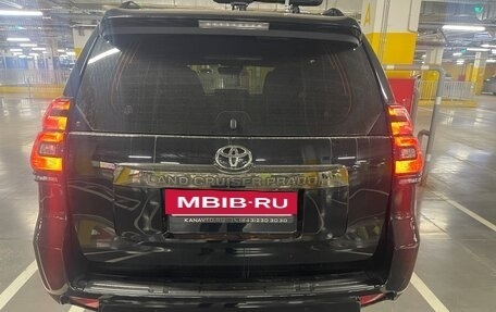 Toyota Land Cruiser Prado 150 рестайлинг 2, 2021 год, 6 500 000 рублей, 6 фотография