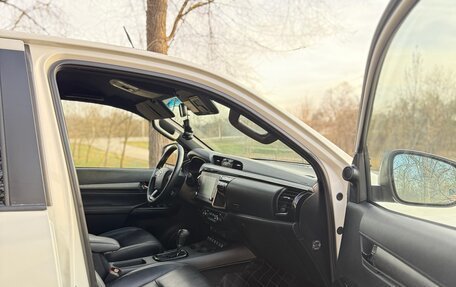 Toyota Hilux VIII, 2020 год, 4 100 000 рублей, 8 фотография