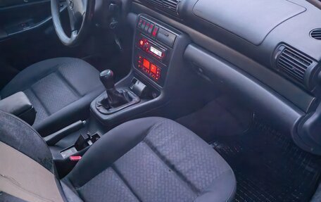 Audi A4, 1997 год, 140 000 рублей, 16 фотография