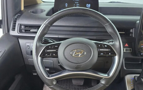 Hyundai Staria, 2021 год, 2 263 000 рублей, 8 фотография