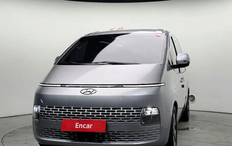 Hyundai Staria, 2022 год, 2 994 000 рублей, 2 фотография